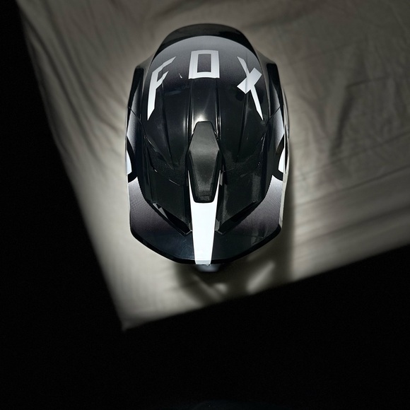 Fox Dual-Tone VR Helmet - Picture 5 of 10